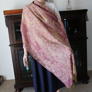 NWOT Pashmina Wrap